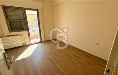 KARŞIYAKA BOSTANLI DERE BOYUNDA SATILIK 3+1 YENİLENMİŞ DAİRE