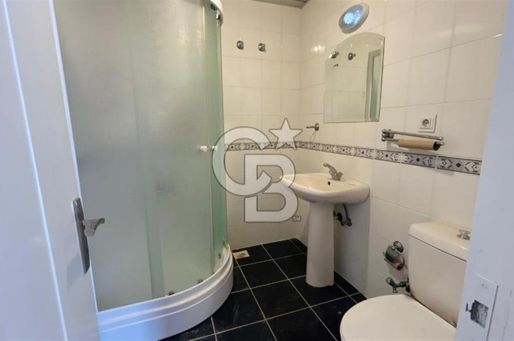 KARŞIYAKA BOSTANLI DERE BOYUNDA SATILIK 3+1 YENİLENMİŞ DAİRE