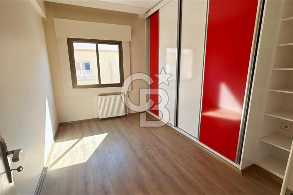 KARŞIYAKA BOSTANLI DERE BOYUNDA SATILIK 3+1 YENİLENMİŞ DAİRE