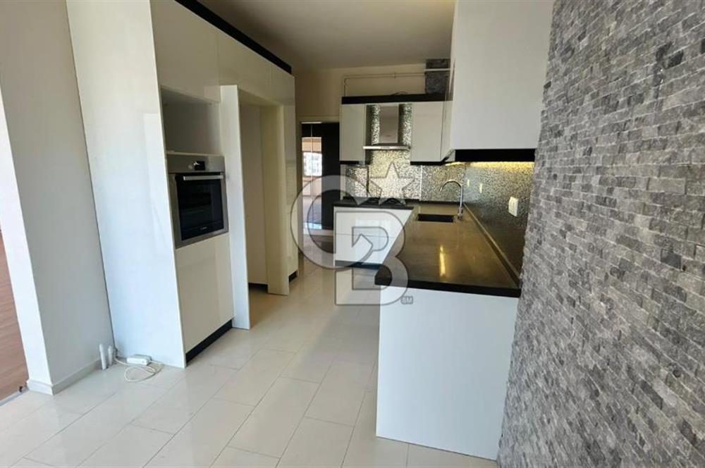 KARŞIYAKA BOSTANLI DERE BOYUNDA SATILIK 3+1 YENİLENMİŞ DAİRE