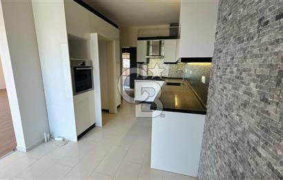 KARŞIYAKA BOSTANLI DERE BOYUNDA SATILIK 3+1 YENİLENMİŞ DAİRE