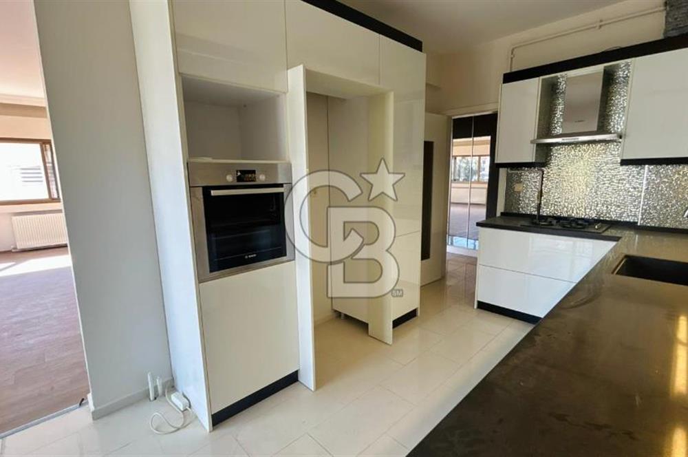 KARŞIYAKA BOSTANLI DERE BOYUNDA SATILIK 3+1 YENİLENMİŞ DAİRE