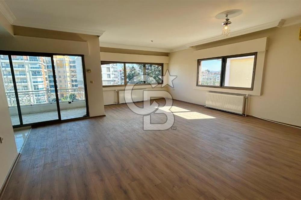 KARŞIYAKA BOSTANLI DERE BOYUNDA SATILIK 3+1 YENİLENMİŞ DAİRE