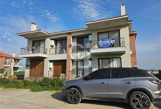 Foça Hacıveli Mahallesinde Kiralık 2+1 Daire - 1 - 337504