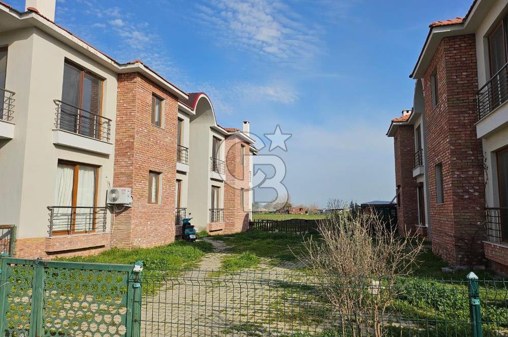 Foça Hacıveli Mahallesinde Kiralık 2+1 Daire