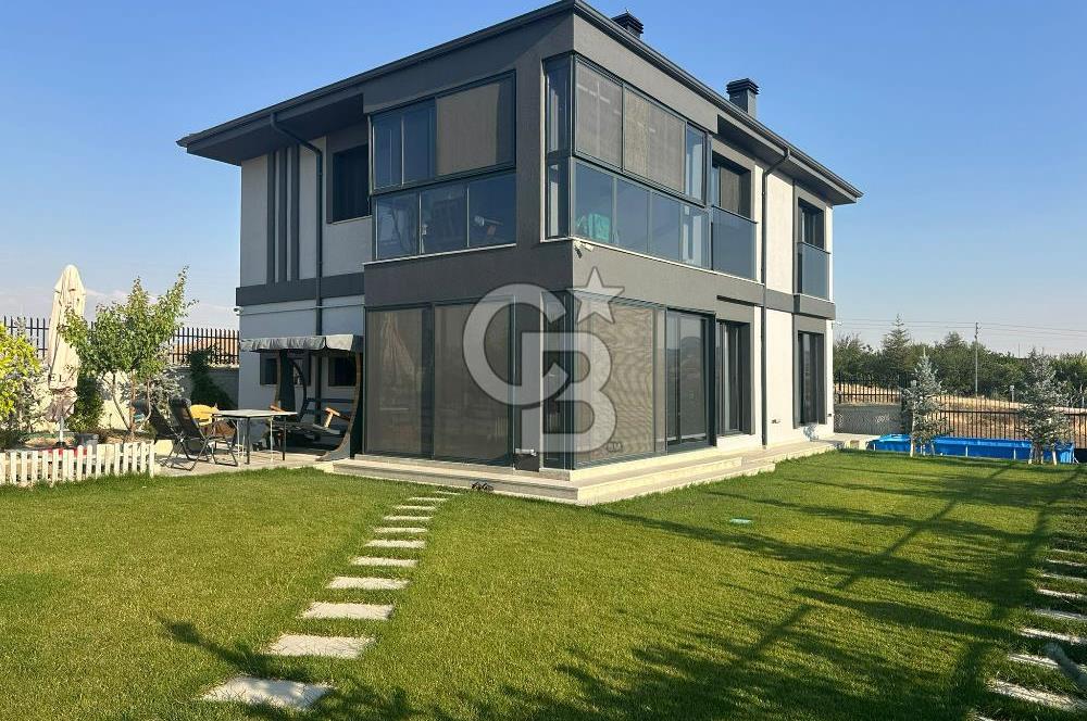 TEMELLİ 'DE SATILIK VİLLA