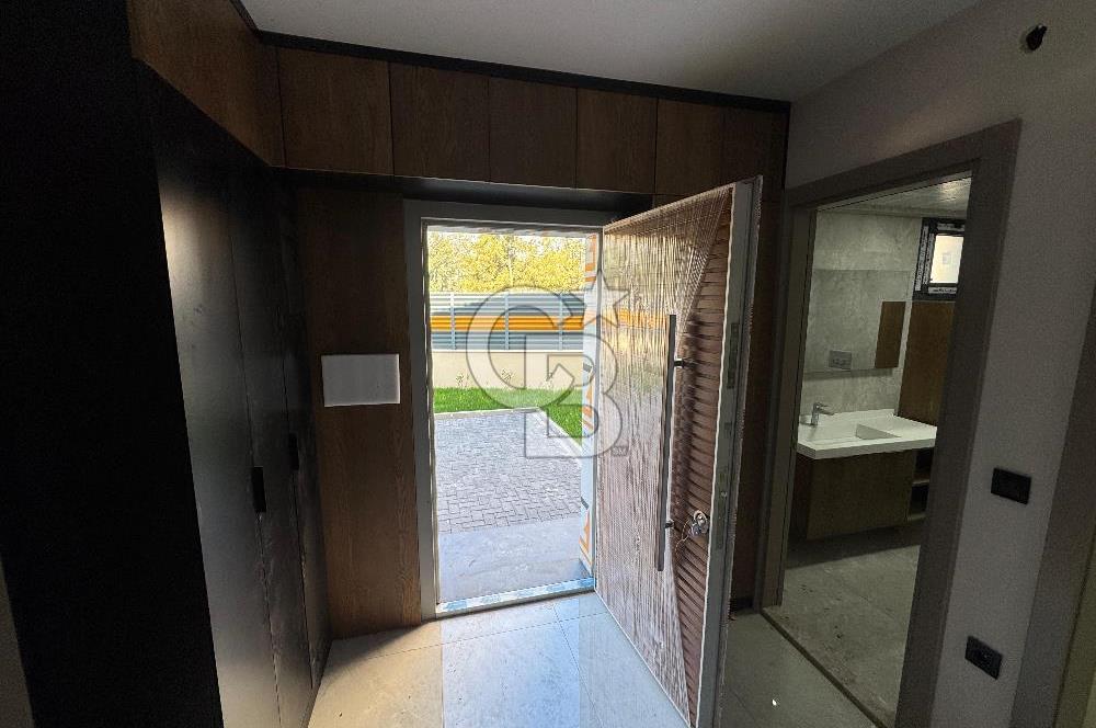 Prestij modern konfor Çiğli merkez de müstakil havuzlu villa