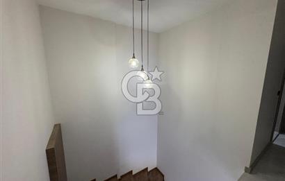 Prestij modern konfor Çiğli merkez de müstakil havuzlu villa