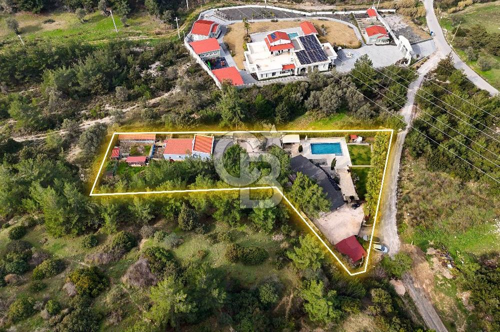 Kekliktepede 1989m² Arsa İçinde 2 Müstakil Villa Satılık