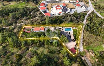 Kekliktepede 1989m² Arsa İçinde 2 Müstakil Villa Satılık