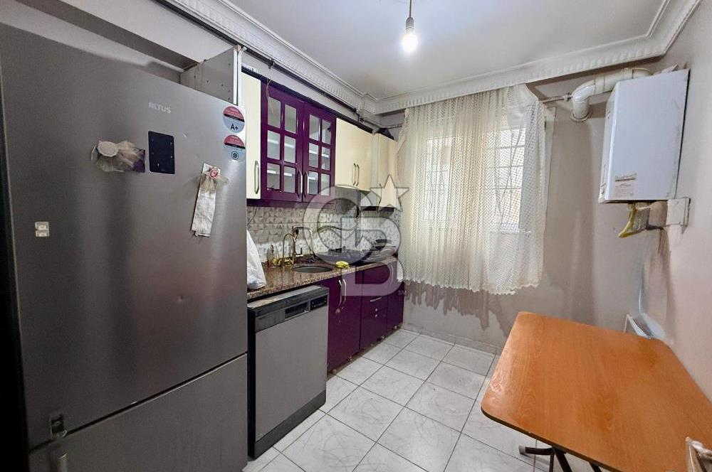 AKÇABURGAZ'DA SATILIK 2+1 DAİRE