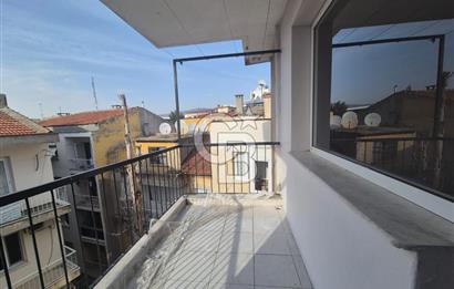 Karşıyaka Bahariye Mahallesi Geniş 1+1 Kiralık Daire