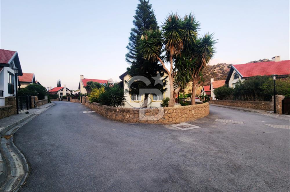 Kıbrıs Karşıyaka Arsa Fiyatına Emsalsiz Fırsat Villa