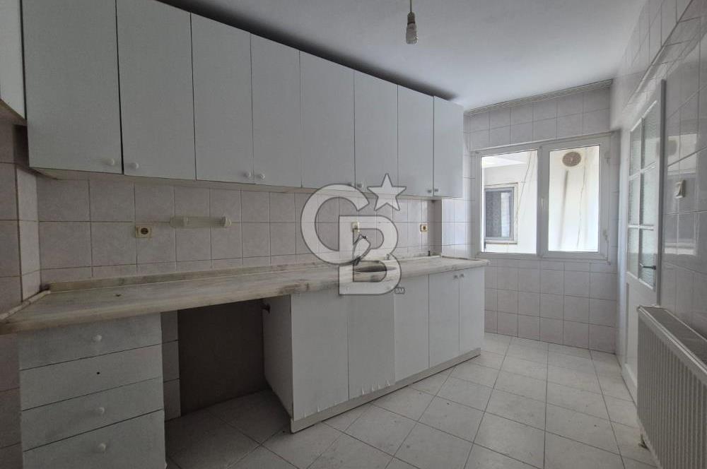 Karşıyaka Bahariye Mahallesi Geniş 1+1 Kiralık Daire