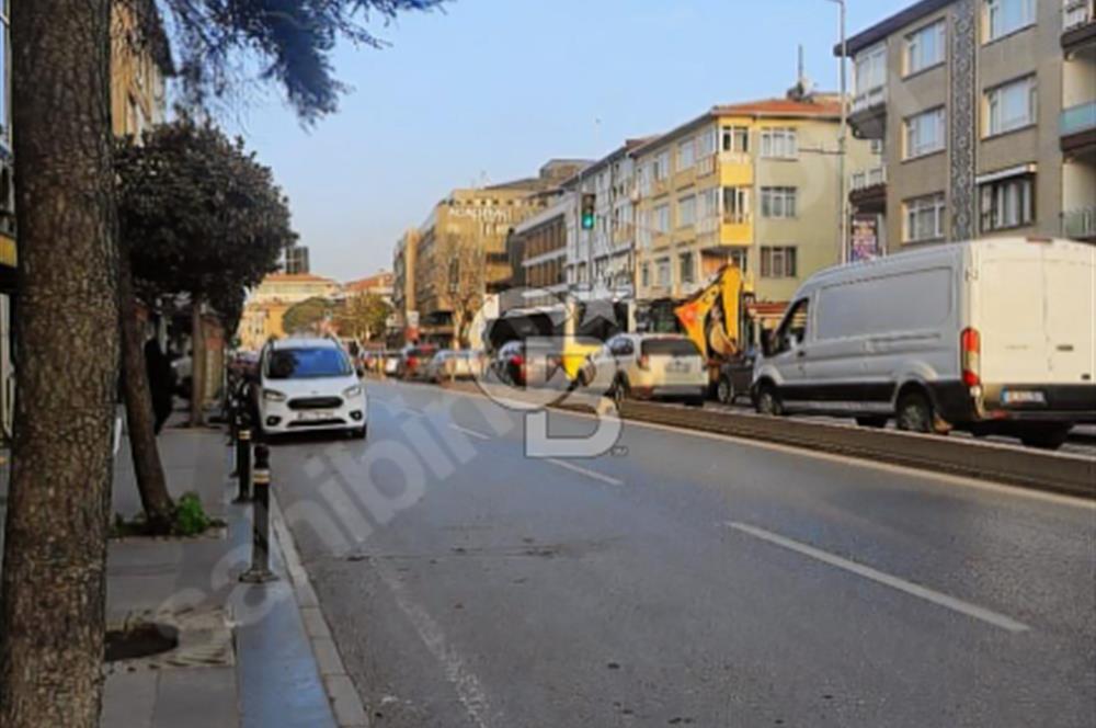 ÜSKÜDAR NUHKUYUSU CADDEDE ÇİFT TAPULU YATIRIMCIYA BAHÇELİ DÜKKAN