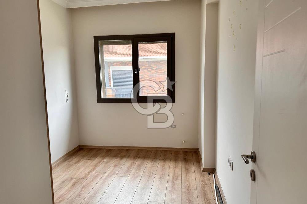 Foça Kazım Dirik Mah. Site İçerisinde Kiralık 2+1 Daire