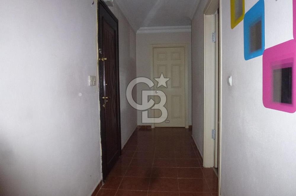 Küçükyalı Çınar Mahallesinde Oturuma ve Yatırıma Uygun 2+1