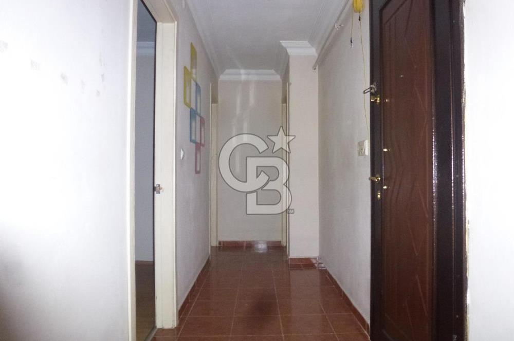 Küçükyalı Çınar Mahallesinde Oturuma ve Yatırıma Uygun 2+1