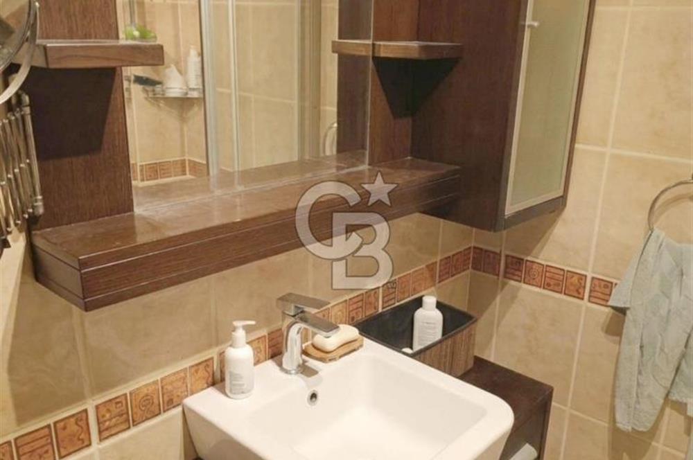 Küçükyalı Çınar Mahallesinde Oturuma ve Yatırıma Uygun 2+1