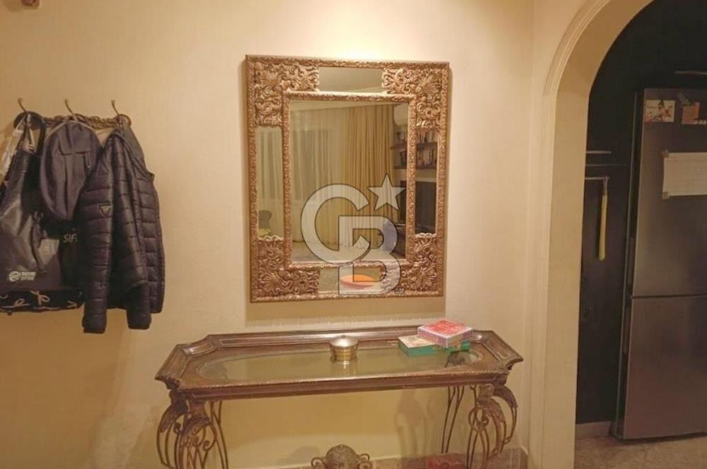 Küçükyalı Çınar Mahallesinde Oturuma ve Yatırıma Uygun 2+1