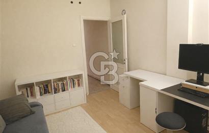 Küçükyalı Çınar Mahallesinde Oturuma ve Yatırıma Uygun 2+1