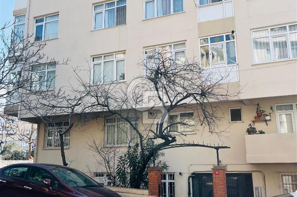 Küçükyalı Çınar Mahallesinde Oturuma ve Yatırıma Uygun 2+1