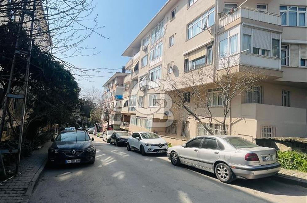 Küçükyalı Çınar Mahallesinde Oturuma ve Yatırıma Uygun 2+1