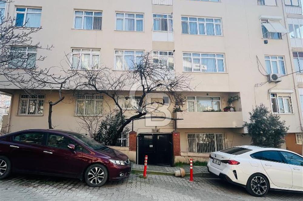 Küçükyalı Çınar Mahallesinde Oturuma ve Yatırıma Uygun 2+1