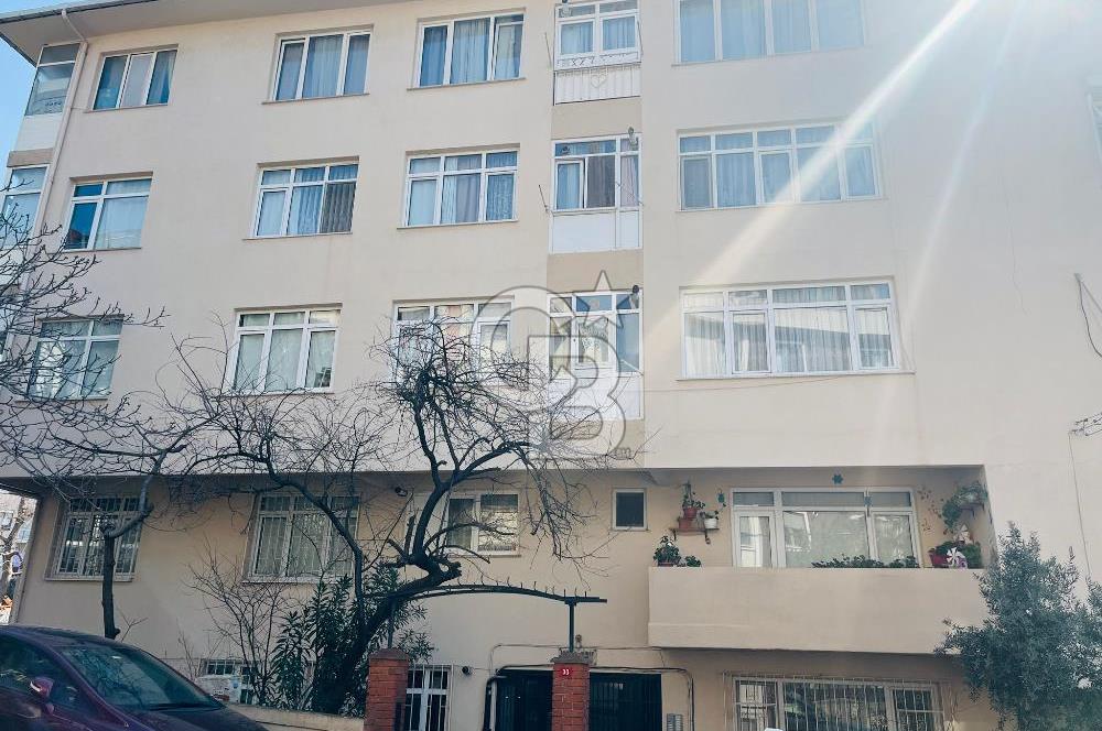 Küçükyalı Çınar Mahallesinde Oturuma ve Yatırıma Uygun 2+1