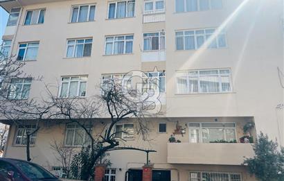 Küçükyalı Çınar Mahallesinde Oturuma ve Yatırıma Uygun 2+1