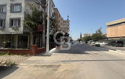 KARŞIYAKA BAHÇELİEVLER’DE KÖŞE KONUMLU, BAHÇELİ SATILIK DÜKKAN