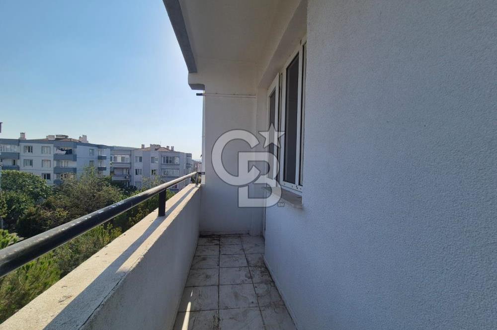 Aliağa Yeni Mahalle Belediye Konutlarında 3+1 Kiralık Daire
