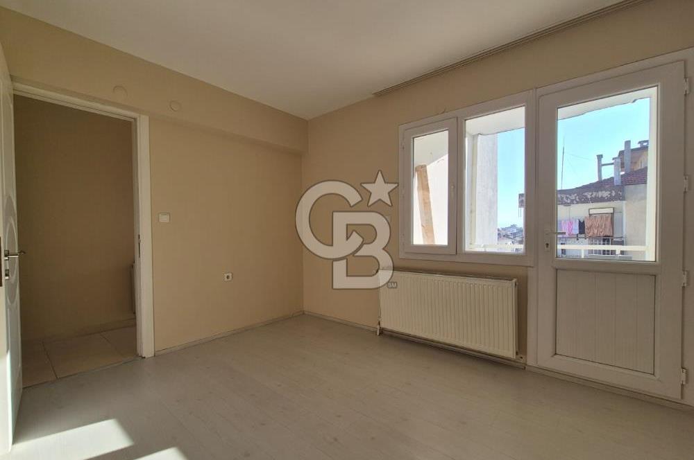 Karşıyaka Ordu Bulvarında Asansörlü 3+1 Satılık Boş Daire