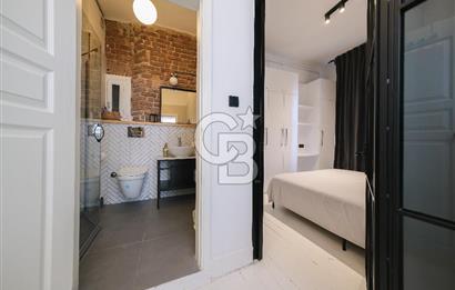 GALATA'NIN KALBİNDE, AİRBNB İZİNLİ, MANZARALI BALKONLU 2+1 DAİRE