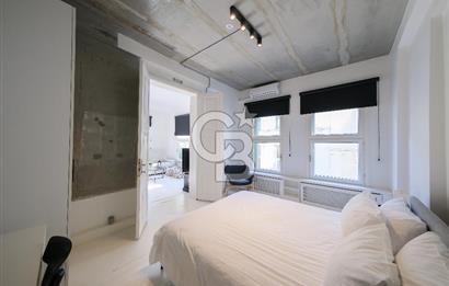 GALATA'NIN KALBİNDE, AİRBNB İZİNLİ, MANZARALI BALKONLU 2+1 DAİRE