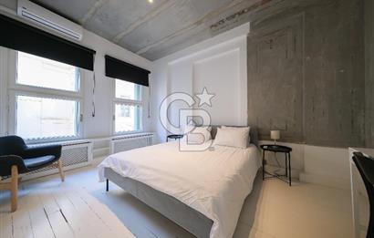 GALATA'NIN KALBİNDE, AİRBNB İZİNLİ, MANZARALI BALKONLU 2+1 DAİRE