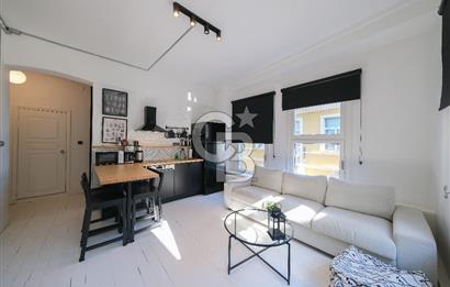 GALATA'NIN KALBİNDE, AİRBNB İZİNLİ, MANZARALI BALKONLU 2+1 DAİRE