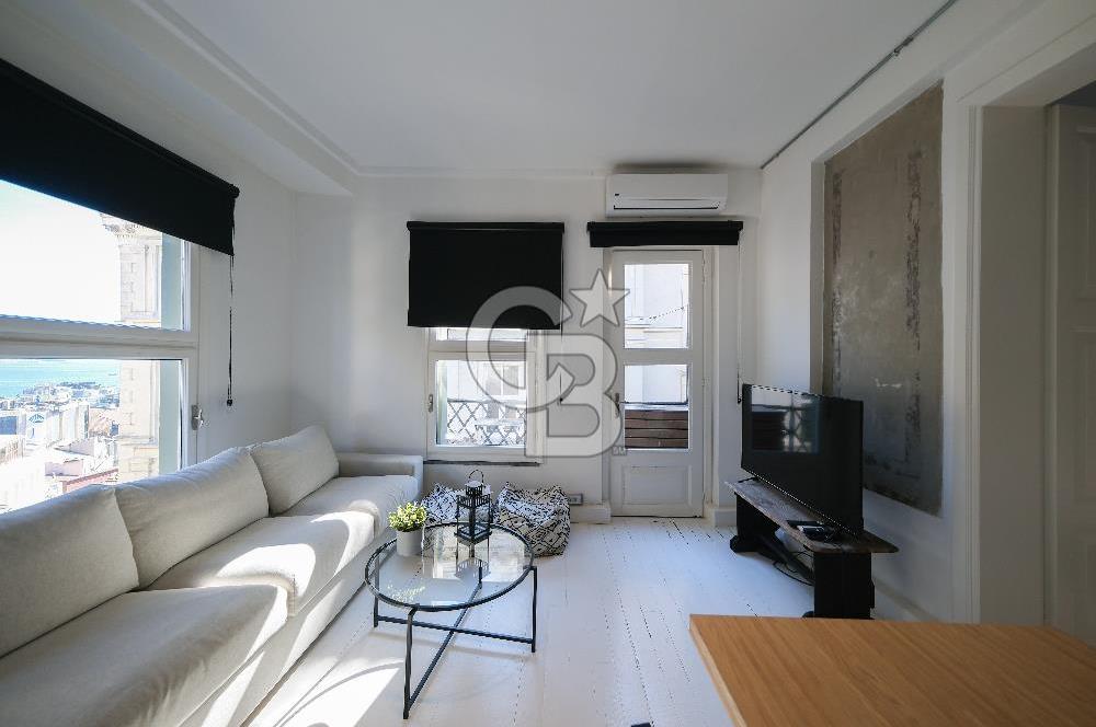 GALATA'NIN KALBİNDE, AİRBNB İZİNLİ, MANZARALI BALKONLU 2+1 DAİRE