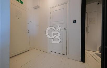 GALATA'NIN KALBİNDE, AİRBNB İZİNLİ, MANZARALI BALKONLU 2+1 DAİRE