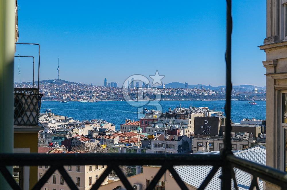 GALATA'NIN KALBİNDE, AİRBNB İZİNLİ, MANZARALI BALKONLU 2+1 DAİRE