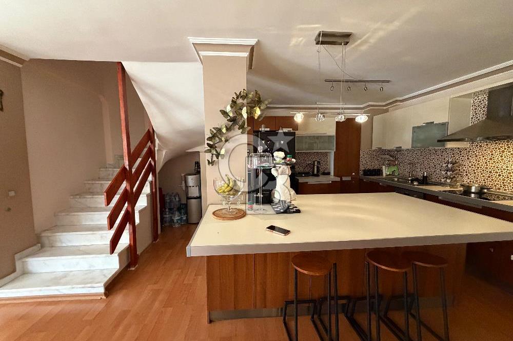 İLKO SİTESİNDE ÇİFT PARSEL HEM EV HEM İŞ YERİ İÇİN KİRALIK VİLLA