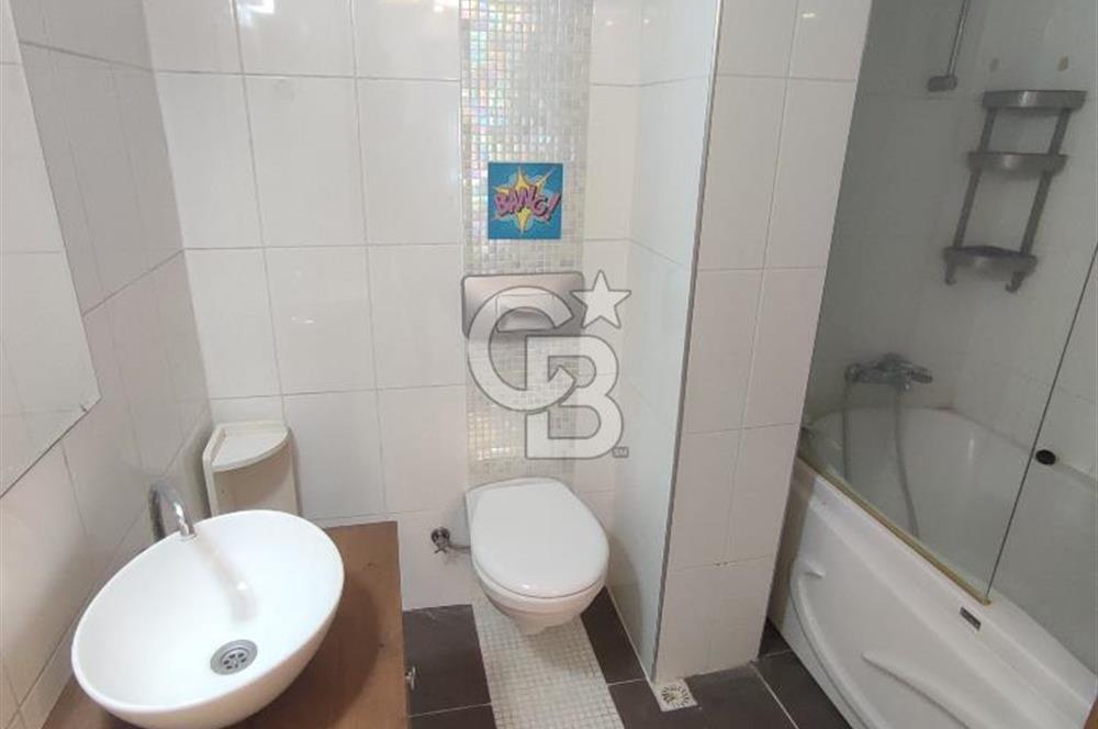 KONAKLAR BÖLGESİNDE HAVUZLU SİTEDE SATILIK 1+1