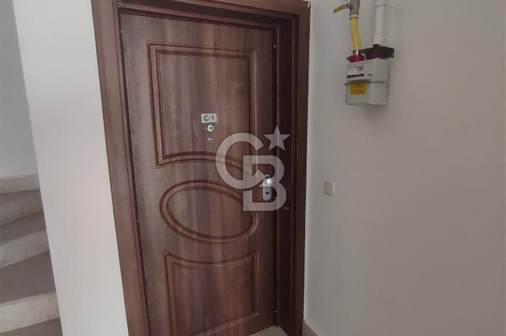 KONAKLAR BÖLGESİNDE HAVUZLU SİTEDE SATILIK 1+1