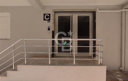 KONAKLAR BÖLGESİNDE HAVUZLU SİTEDE SATILIK 1+1