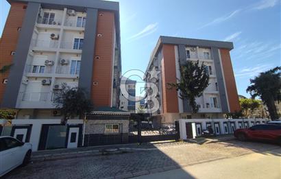 KONAKLAR BÖLGESİNDE HAVUZLU SİTEDE SATILIK 1+1