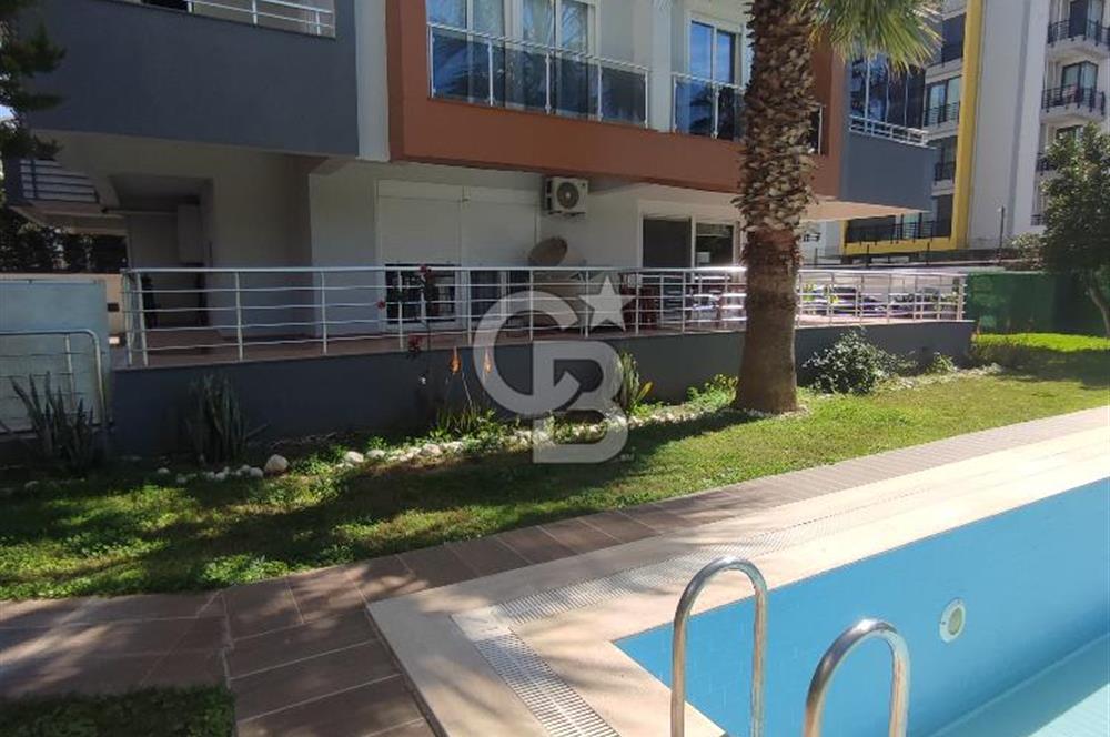 KONAKLAR BÖLGESİNDE HAVUZLU SİTEDE SATILIK 1+1