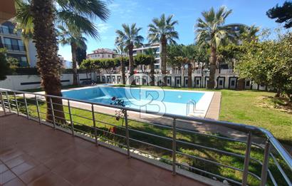 KONAKLAR BÖLGESİNDE HAVUZLU SİTEDE SATILIK 1+1