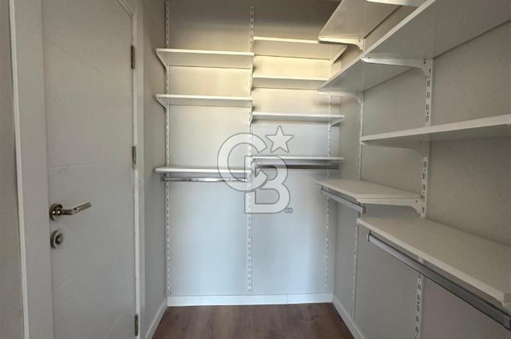 MEYDAN PARK'TA 13. KAT GÜNEY CEPHE, 4+1, 163 M2 SATILIK DAİRE