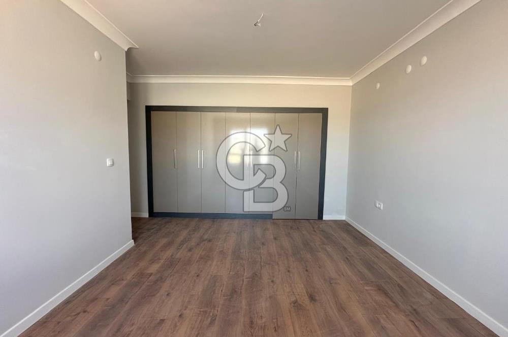 MEYDAN PARK'TA 13. KAT GÜNEY CEPHE, 4+1, 163 M2 SATILIK DAİRE