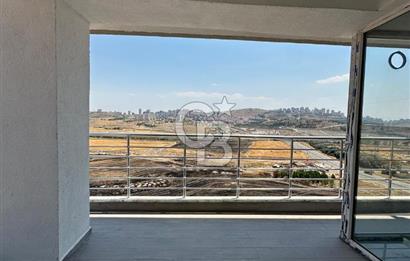 MEYDAN PARK'TA 13. KAT GÜNEY CEPHE, 4+1, 163 M2 SATILIK DAİRE